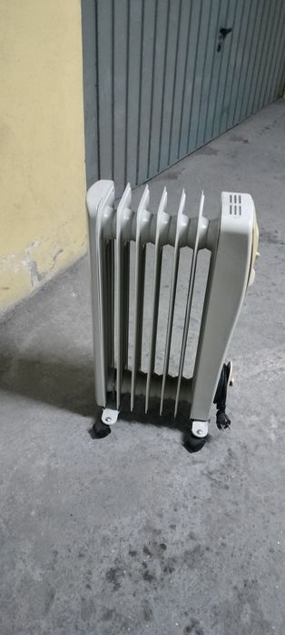 Radiador elétrico a óleo