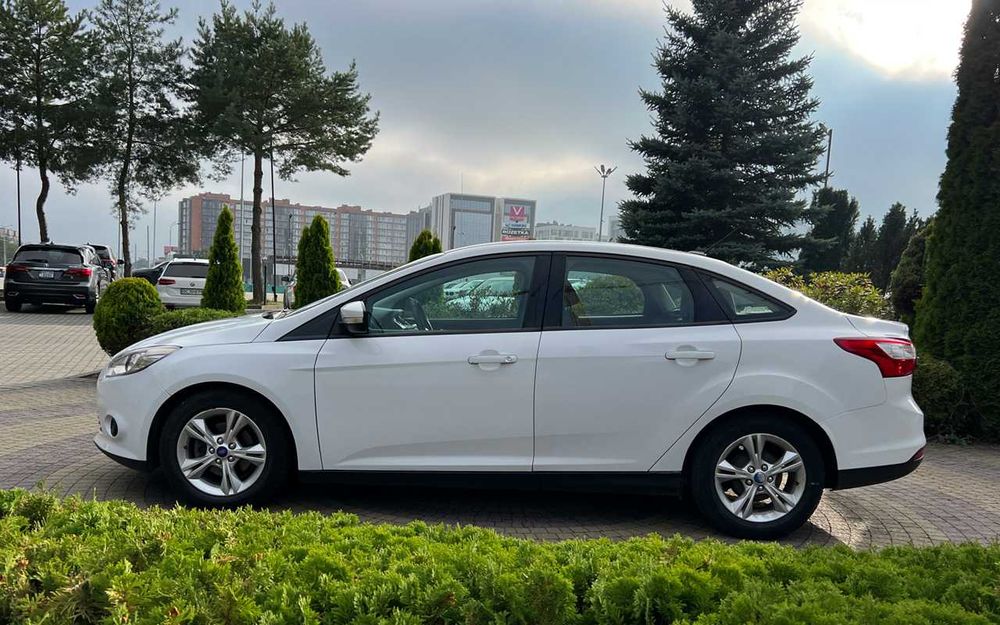 Ford Focus  2012