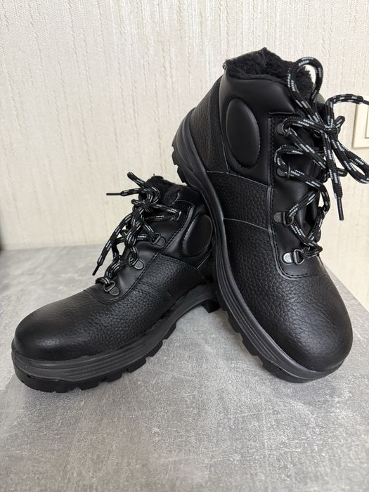 Ботінкі робочі ZENITH розмір 42