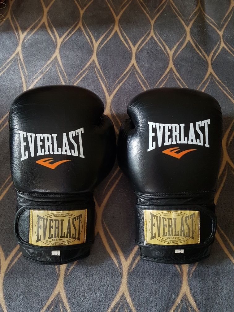 Перчатки боксёрские Everlast 10 oz