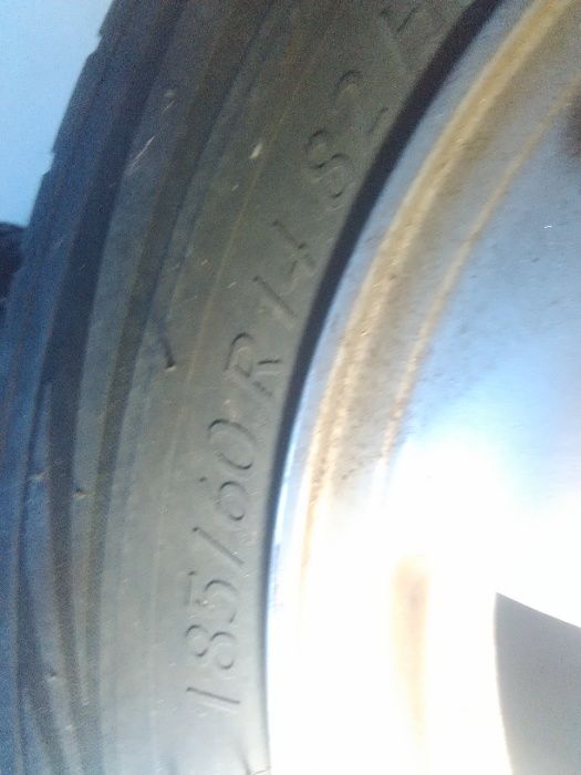 4 JANTES R14 com pneus 185/60R14 como NOVOS "NOVO PREÇO"