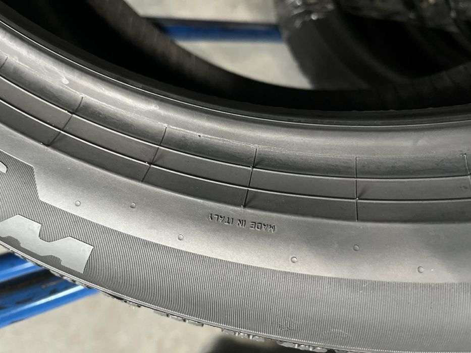 255/45/20+235/50/20 R20 Pirelli Scorpion Winter 2 4шт зима