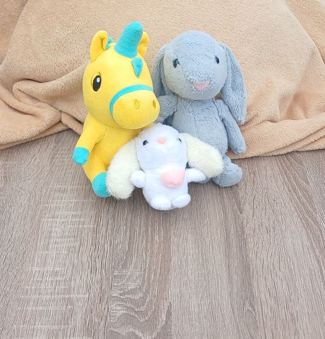 М'які іграшки (3 шт.)