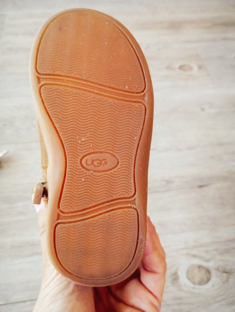 Botas UGG bebé como novas