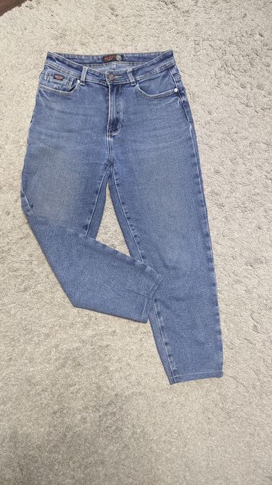 Джинсы разные и утеплённые на 48р.