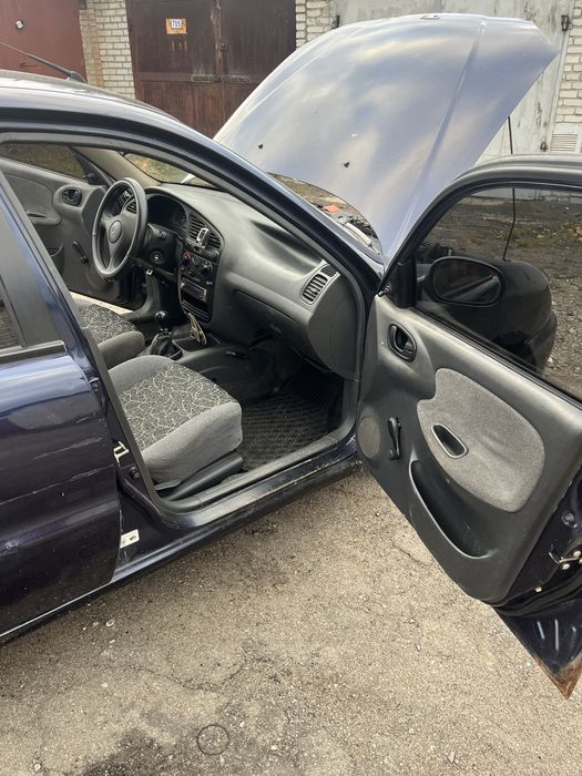 Daewoo Lanos 2006 року