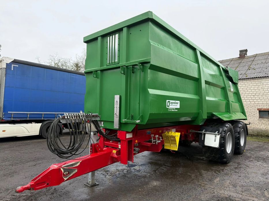 Kroeger MUK 303  Przyczepa tandem wywrotka Kroger, skrętna oś, hydrauliczne zawieszenie