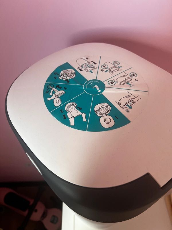 Zestaw pojemnik na zużyte pieluchy plus wkłady wymienne Tommee Tippee