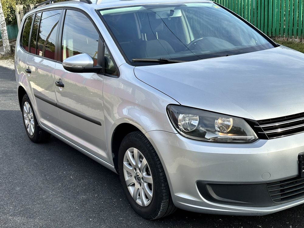 VW TOURAN 2012 автомат