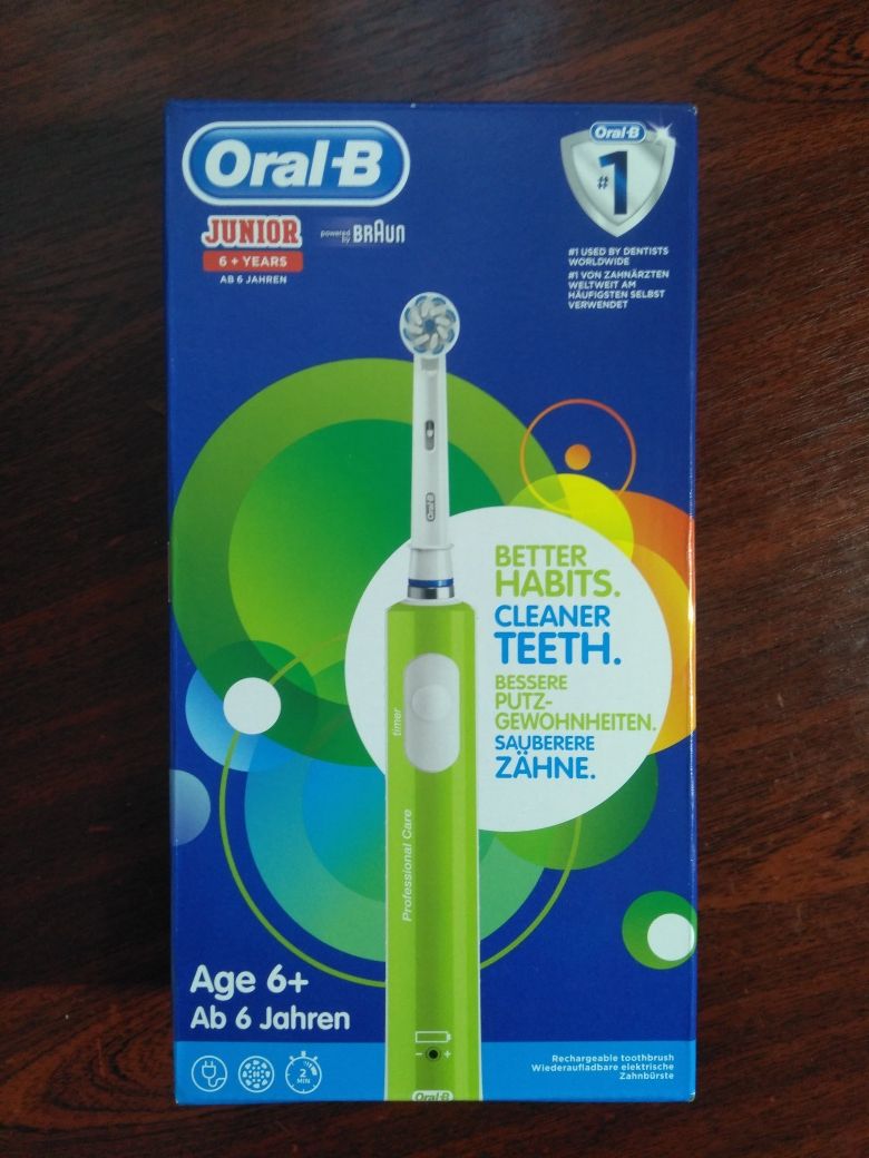 Дитяча електрична зубна щітка Oral-B Junior 6+  D16.513.1