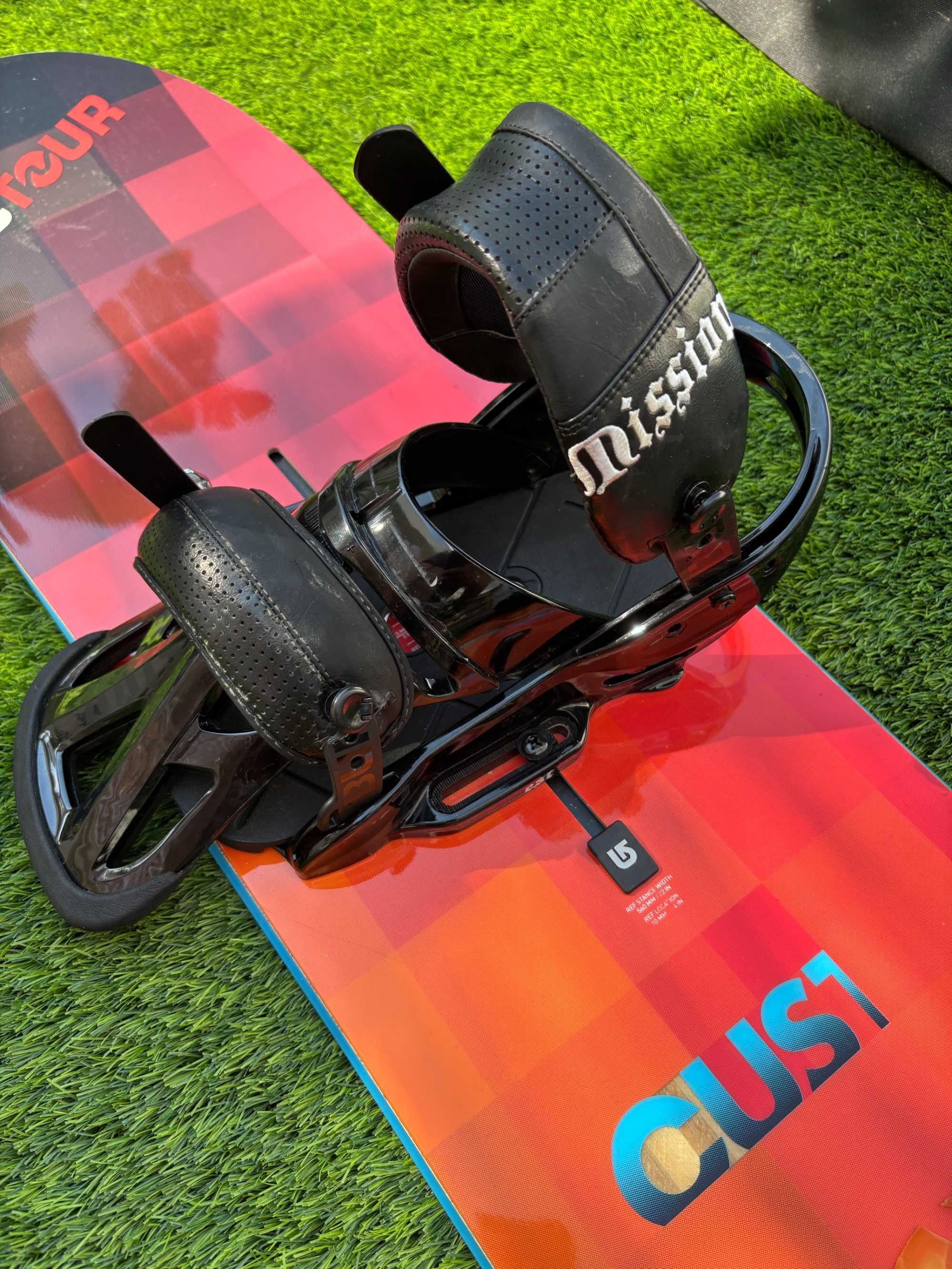 Prancha Snowboard Burton Custom 162 com capa DaKine
