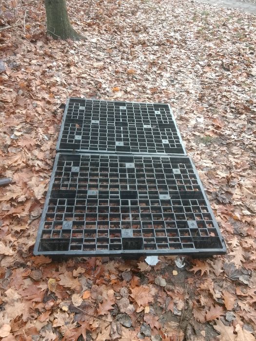 Palety plastikowe 1200x1000