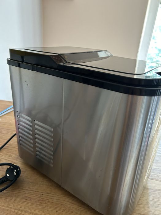 Kostkarka do lodów lato elektryczna kostkarka gotze jensen