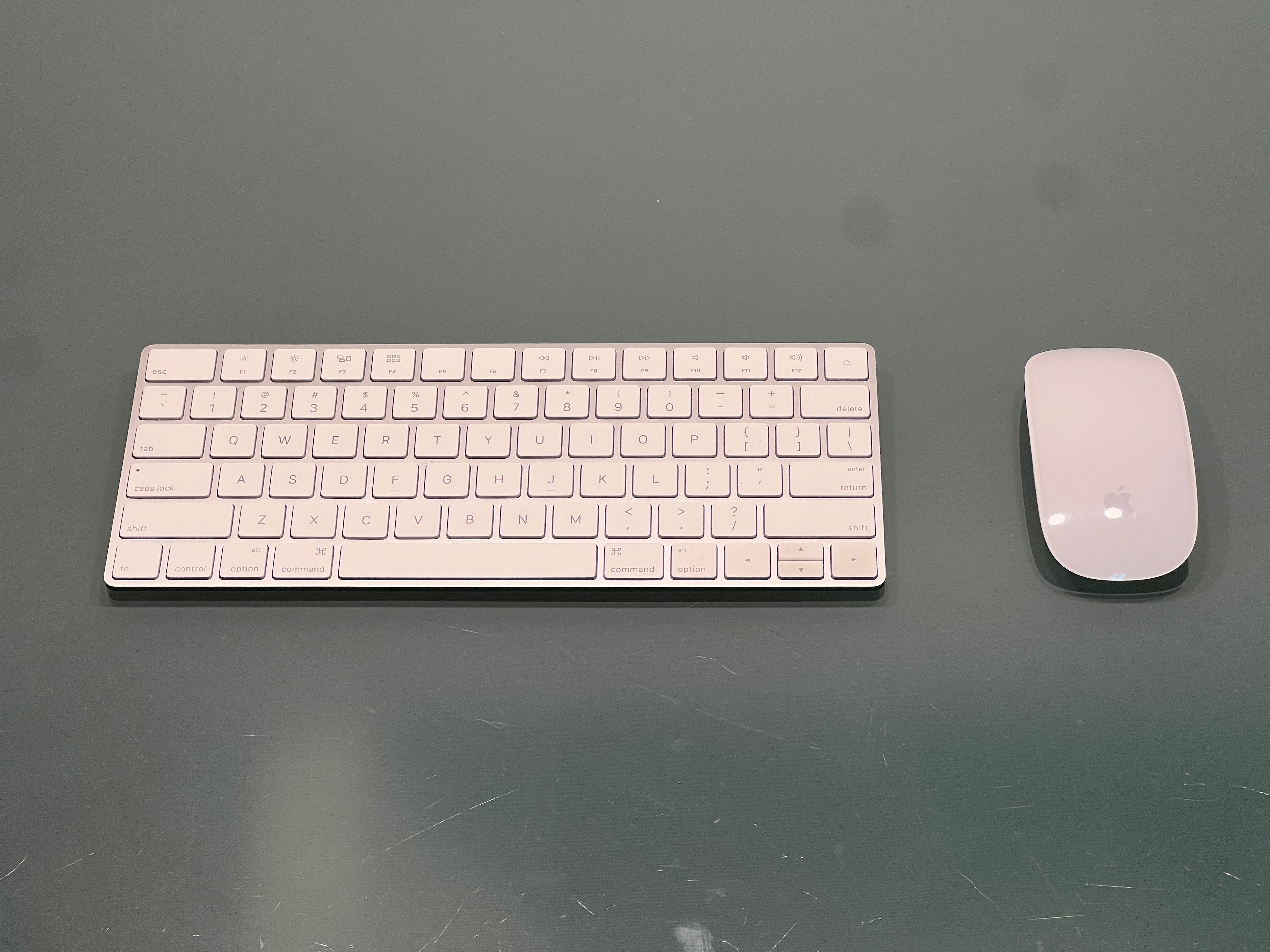 Magic Mouse A1657 + Magic Keyboard A1644