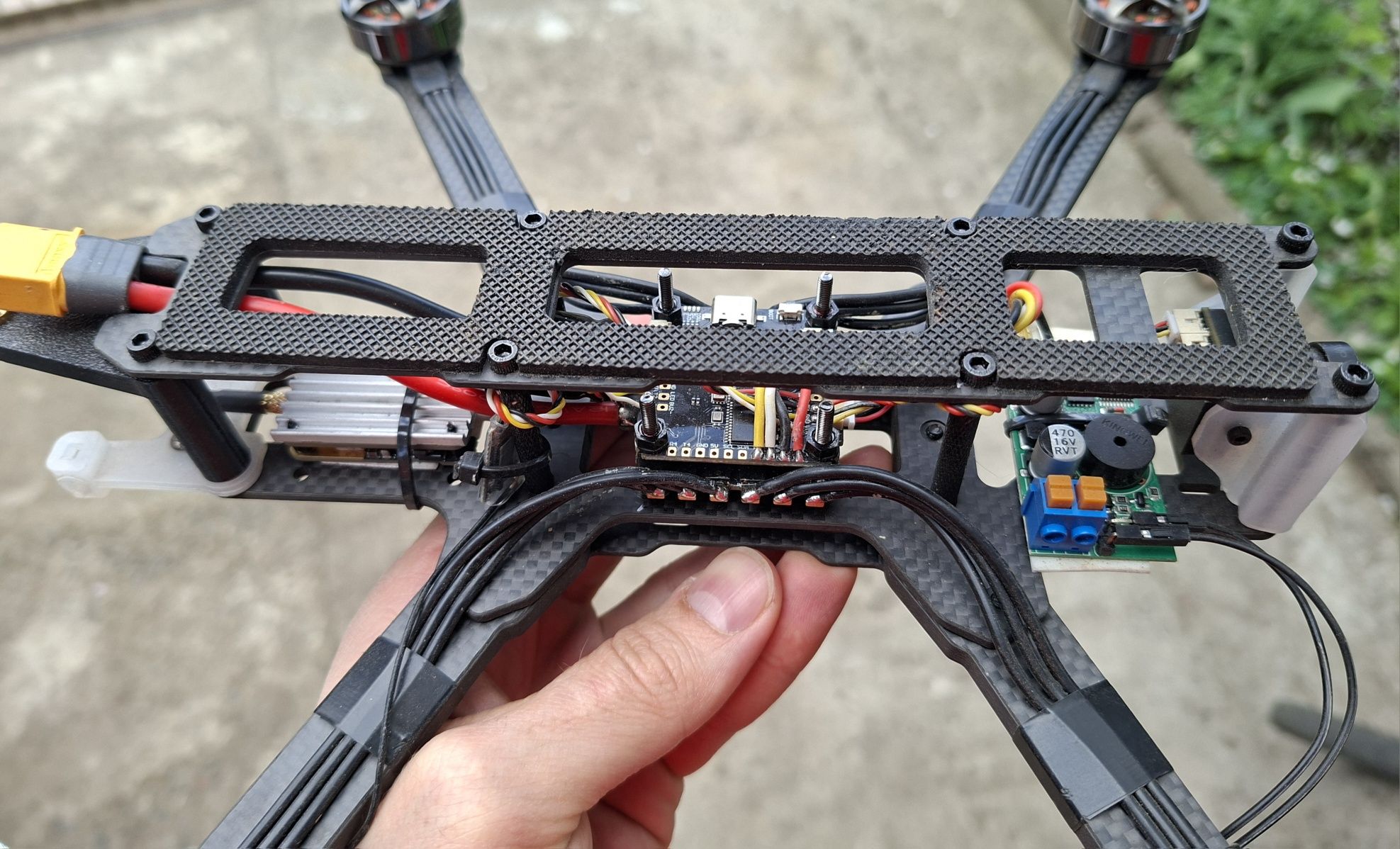 Fpv дрон vtx 1.2-1.3 gHz EMAX 1300kv новий caddx