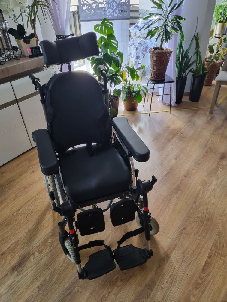 Wózek inwalidzki specjalistyczny