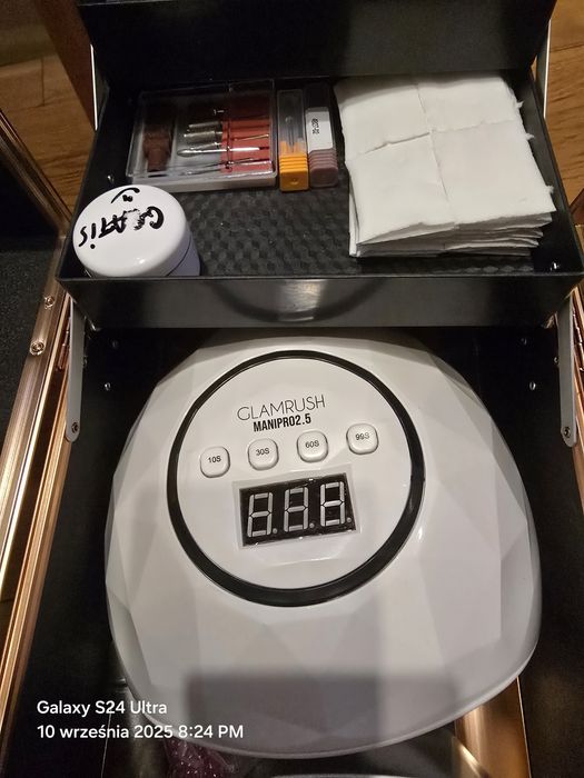 Zestaw do zdobienia  paznokci z gratisami