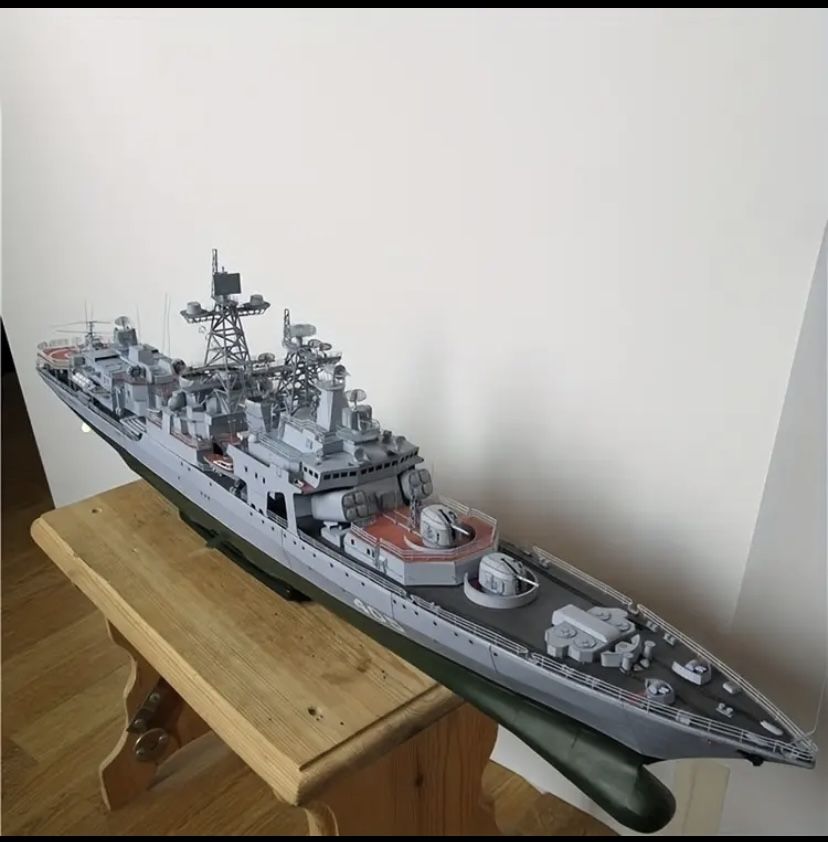 Бумажное моделирование/ модель корабля из бумаги 1:200