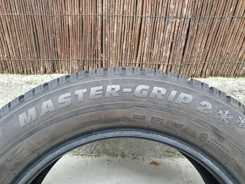 2x 205/60/16 92H Semperit Master-Grip 6,6mm 2020r.