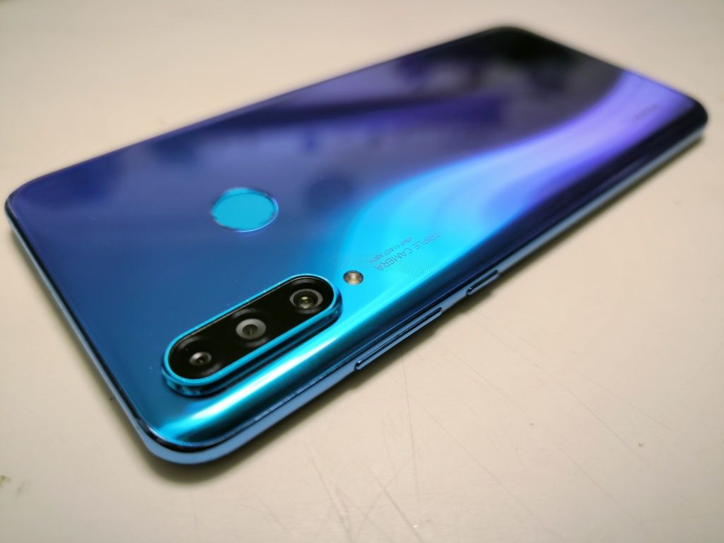 Смартфон Huawei P30 lite 4/128 Gb в ідеальному стані