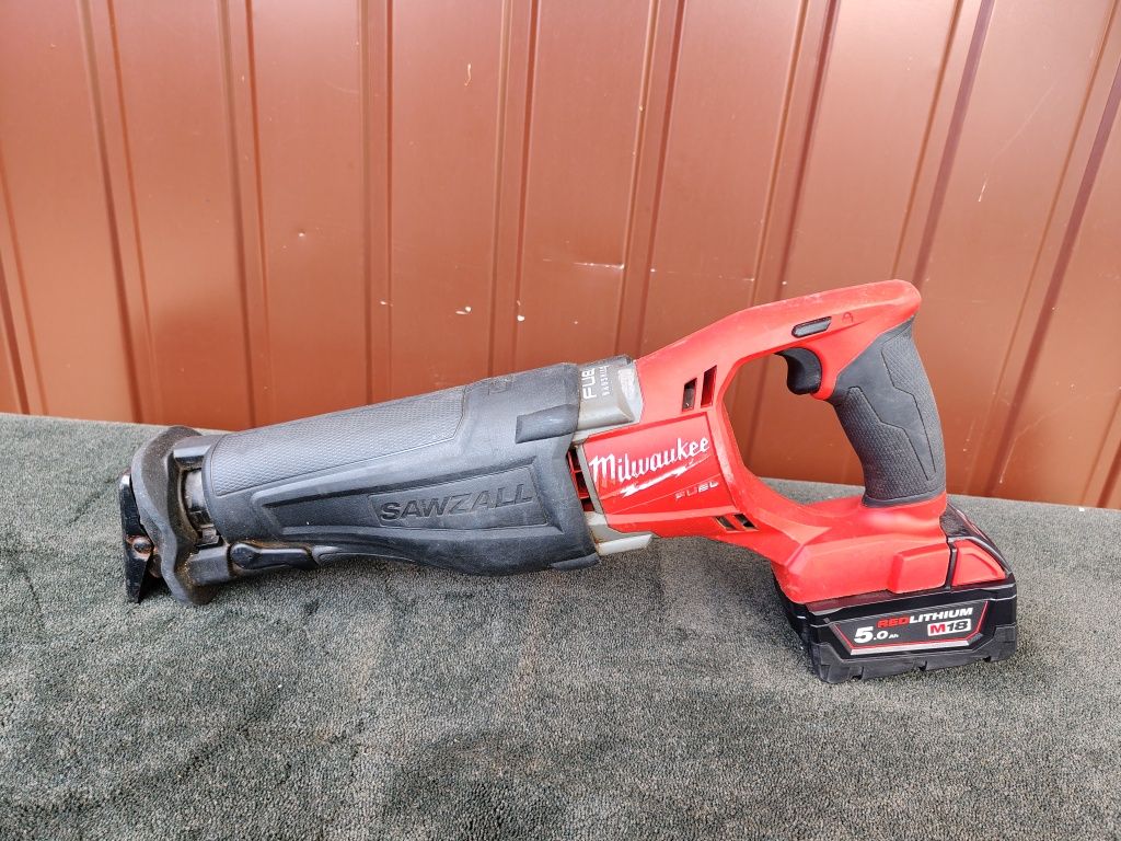 Piła szablasta Milwaukee M18CSX