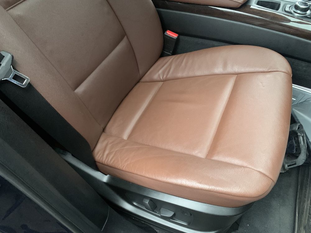 Салон BMW E70 карти сиденья сідушки кавролін декор подушка БМВ Е70