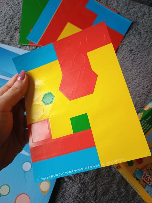 Zestaw do wyklejania do nauki kształtów