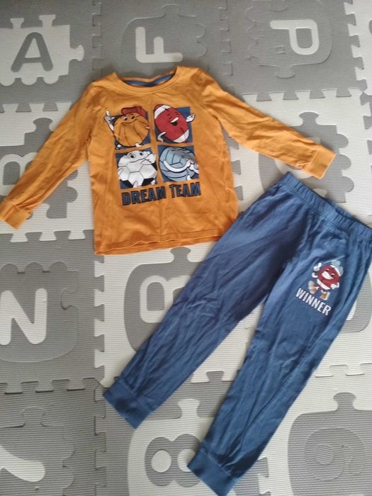 Piżamka dla chłopca, rozmiar 110/116