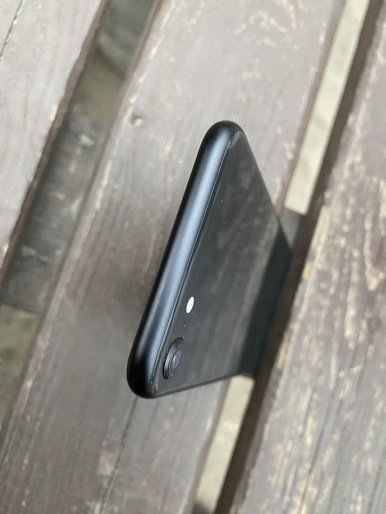 iPhone SE 2020 64Gb + Гарантия