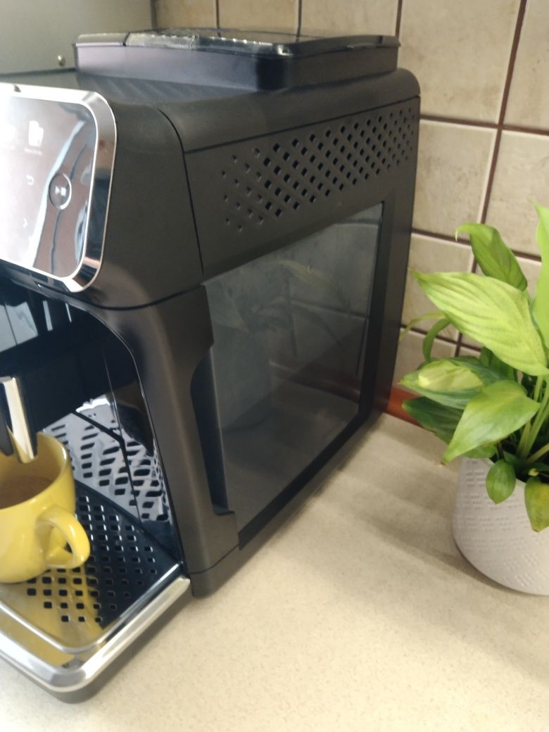 Ekspres Philips Latte Go EP4300 RARYTAS