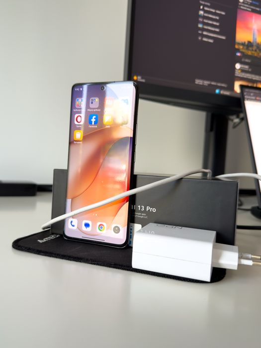 Flagowe Xiaomi Mi 13 Pro 12 + 4 GB RAM / 256 GB Jak nowe Pełny zestaw