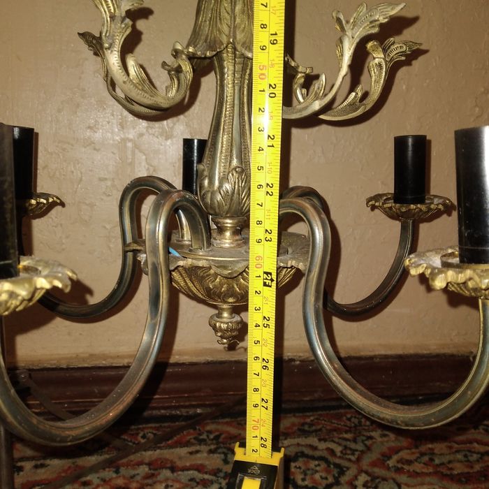 Бронзовая люстра        .