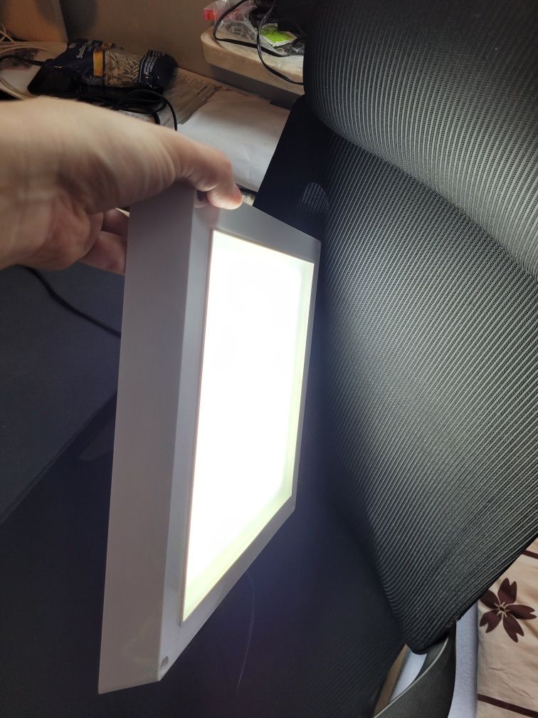 Lampa na wtyczke z włącznikiem Eko-Light LED EK877 20W 1200LM