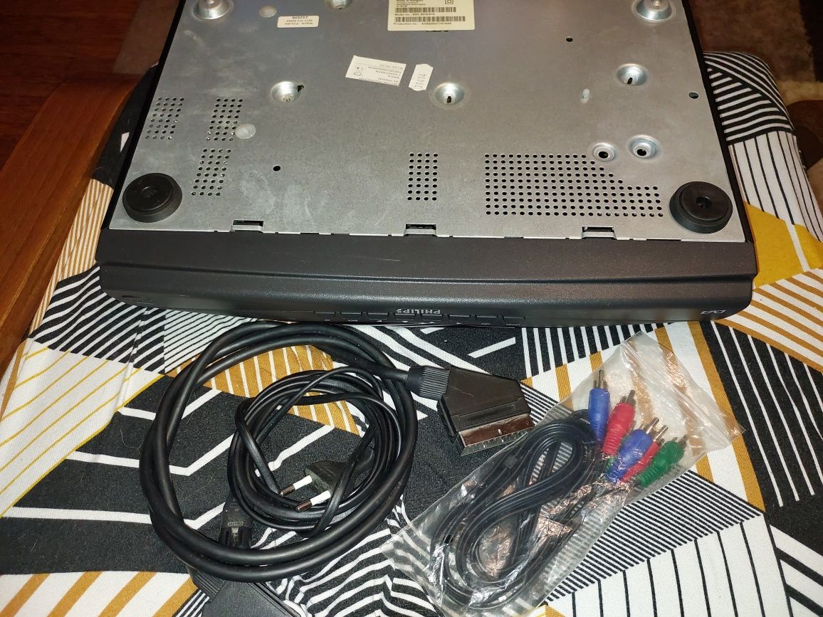 Telewizja satelitarna Dekoder DVB SAT Philips DSX kable 3szt komp=40zł