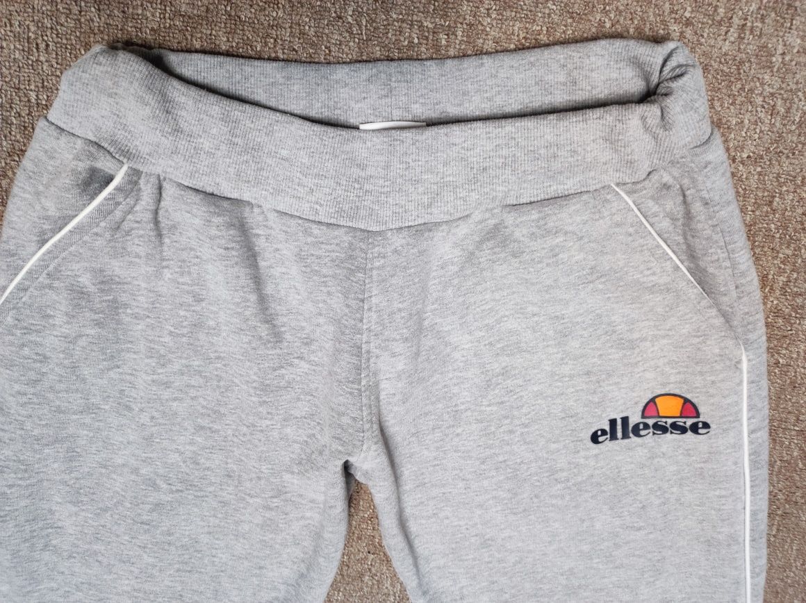 Спортивні жіночі штани " ellesse "