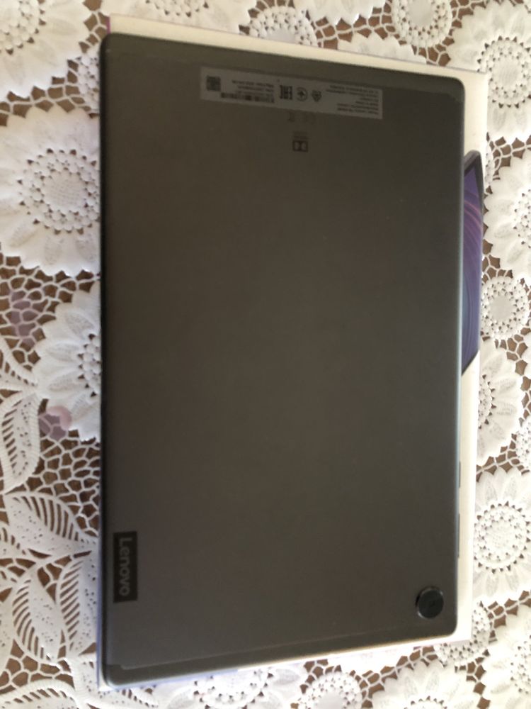 Планшет Lenovo Tab M 10 FHD PLUS