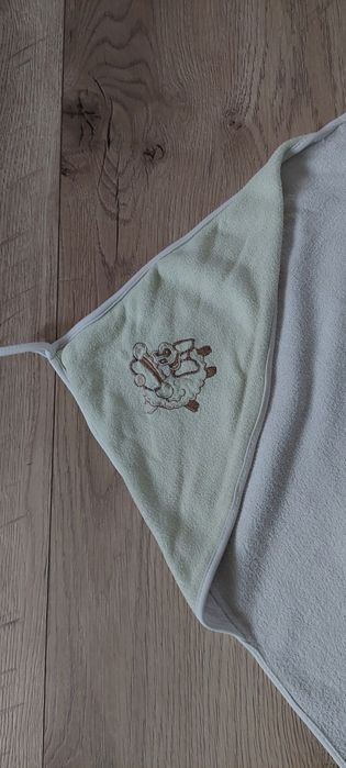 Ręcznik z kapturem dla niemowlaka