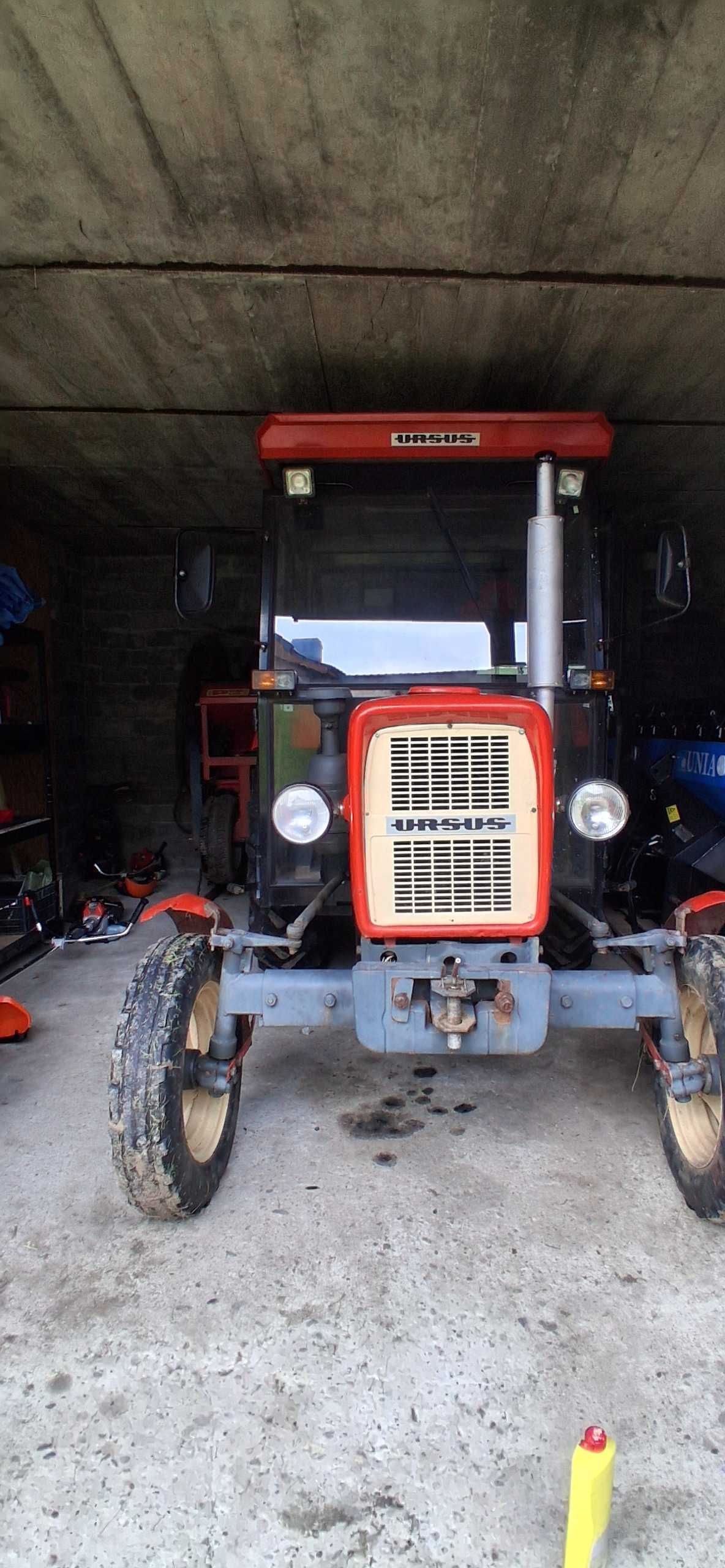 Kabina do traktora c330