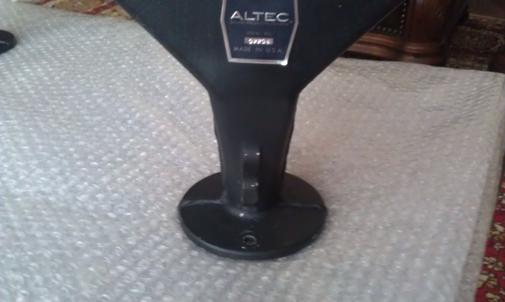 Пара рупоров Altec 511B