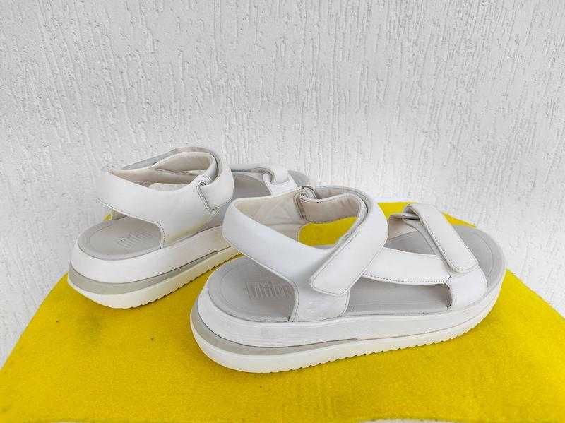 Кожанние,брендовие,ортопедические босоножки fit flop р.38