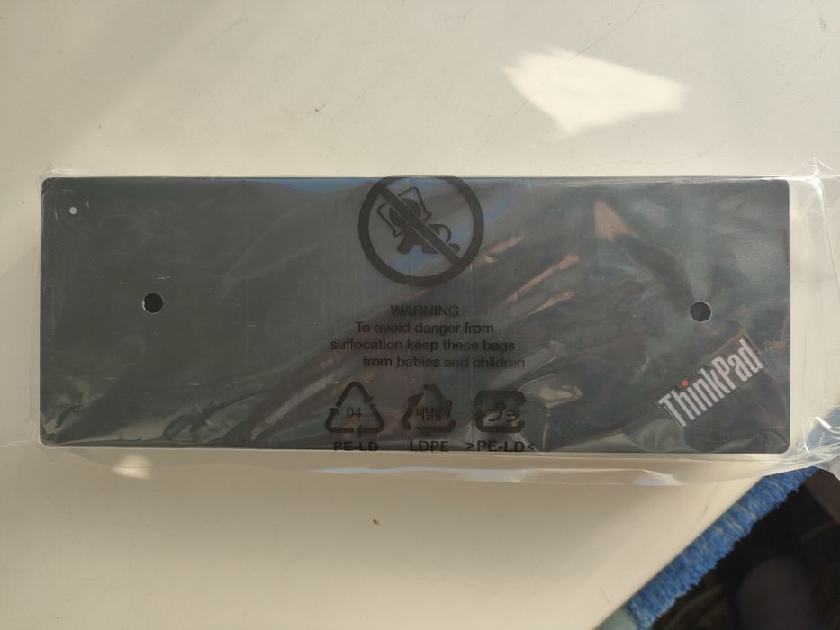 Док-станція ThinkPad Thunderbolt 4 WorkStation Dock