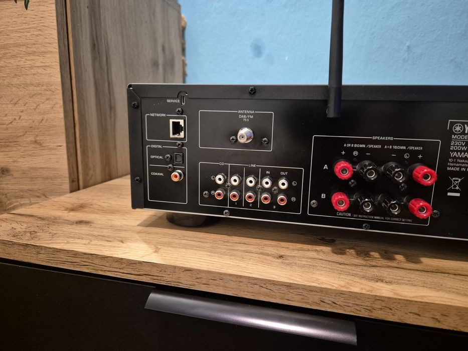 Yamaha r-n303d,pilot,2x140watt,dab+,Wi-Fi,bluetooth,Spotify,okazja wys