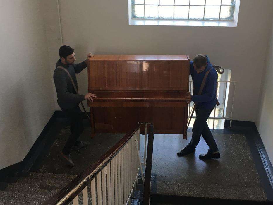 Перевозка пианино, фортепиано, услуги грузчиков.
