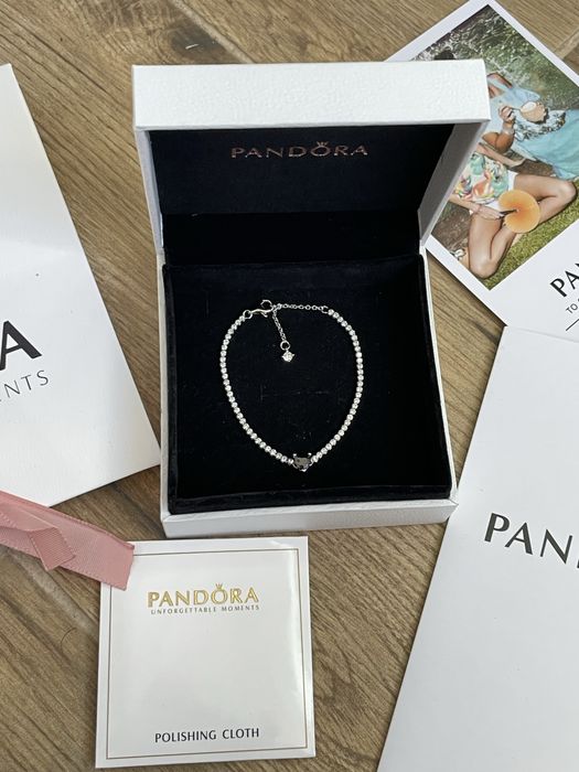 Браслет Pandora з чорним серцем