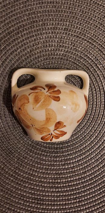 Wazonik amfora na ścianę PRL