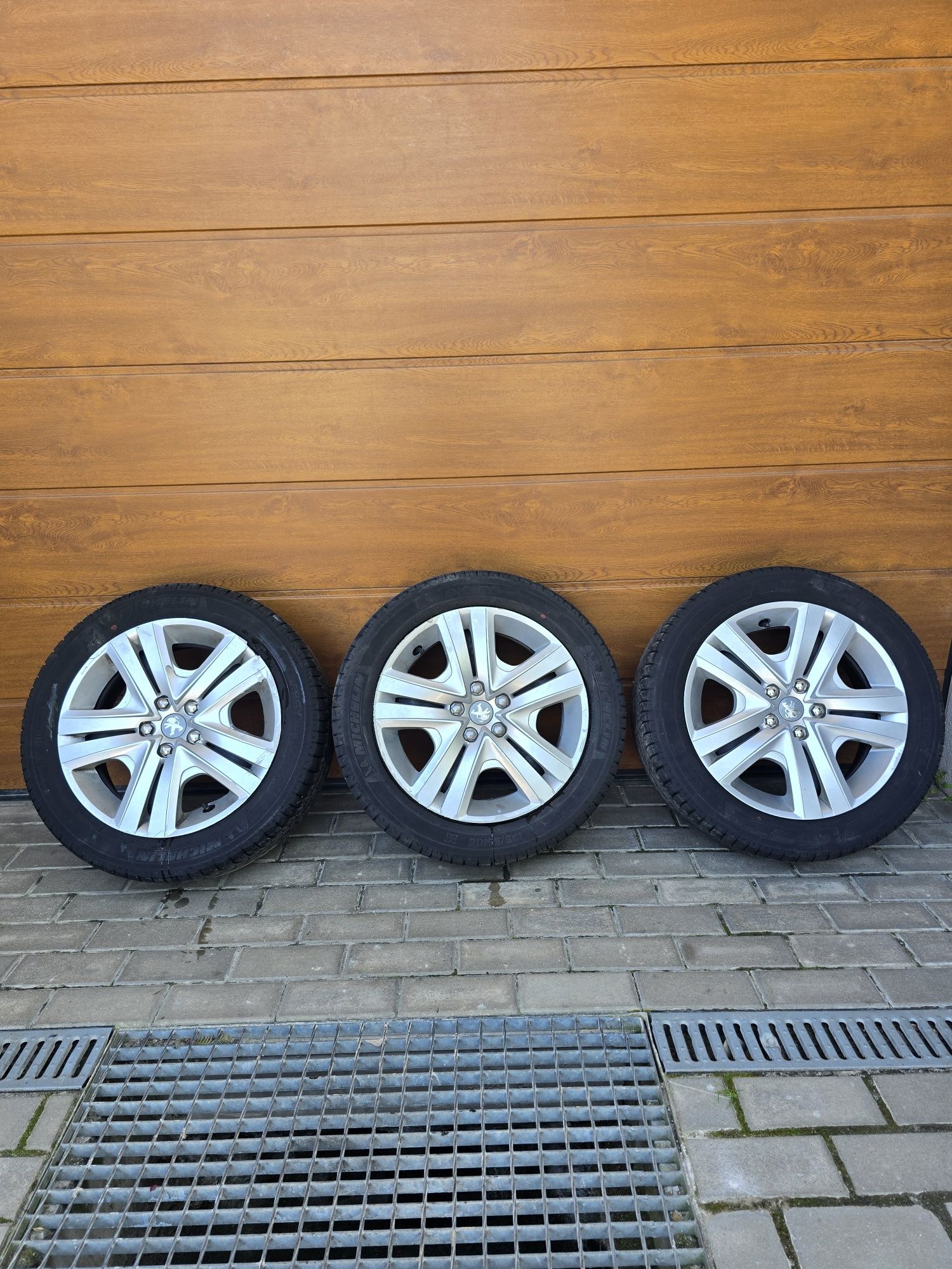 Kola felgi peugeot 208 4x108 strukturalne et23