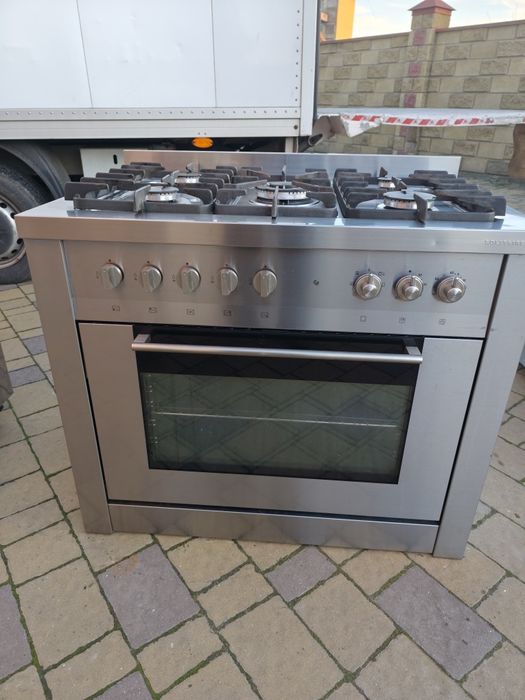 Професійна газова плита на 5 камфорок solitaire