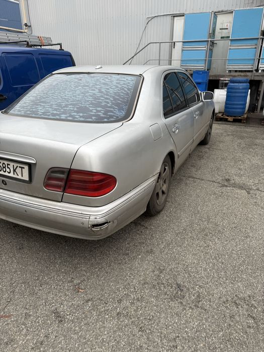 Мерседес w210 e320