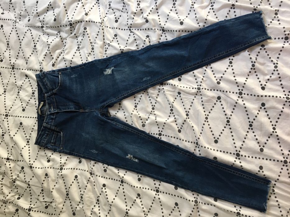 Spodnie z wysokim stanem