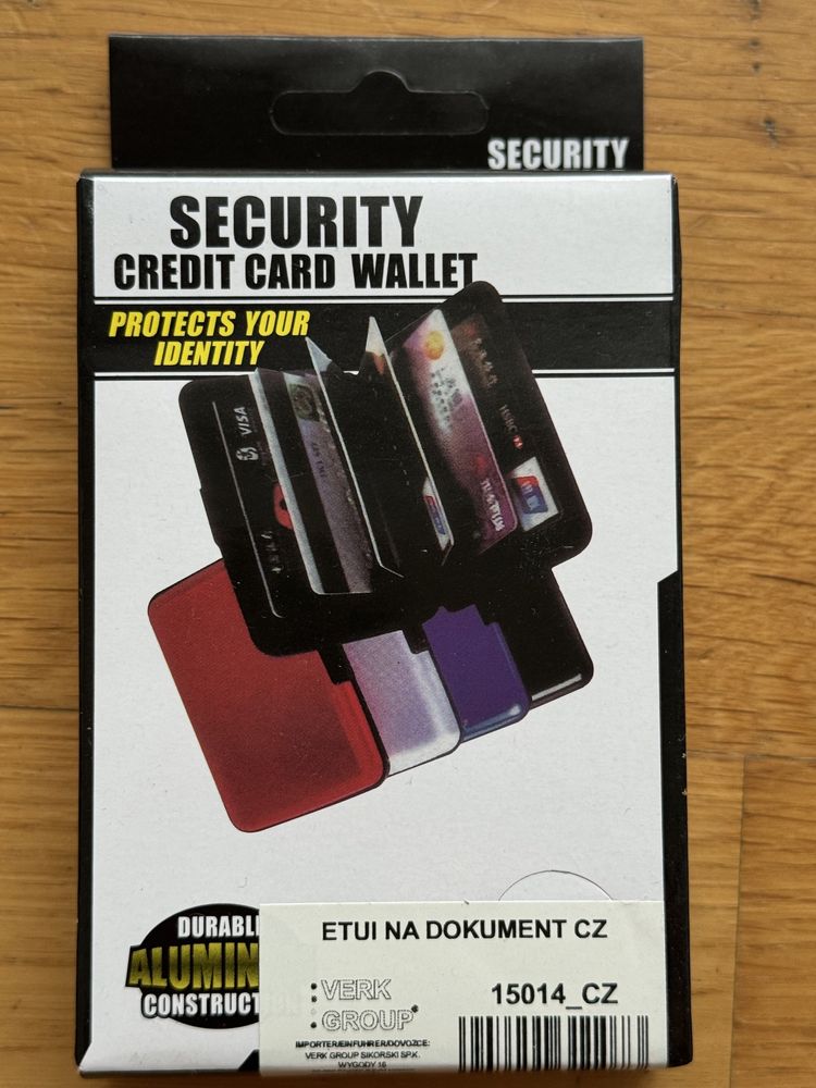 Etui na karty, dokumenty